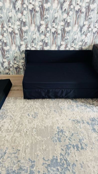 Безкаркасный диван