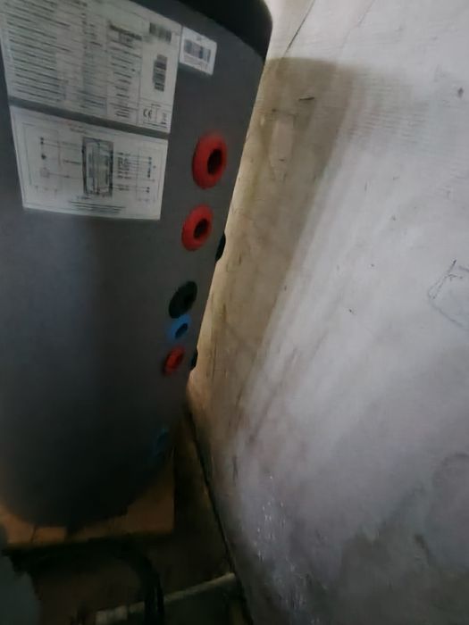 Vînd boiler nou nouț mai folosit