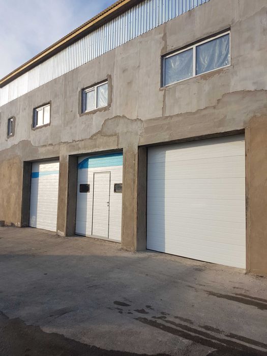 Секционные ворота промышленные