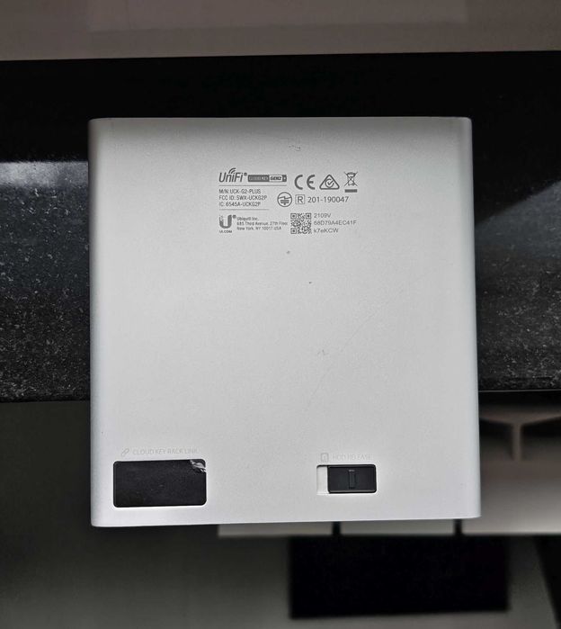 Ubiquiti UniFi Cloud Key Gen2+ (UCK-G2-PLUS) без HDD