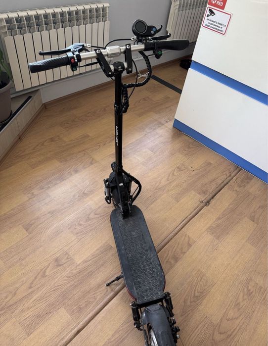 Срочно продам самокат Joyor