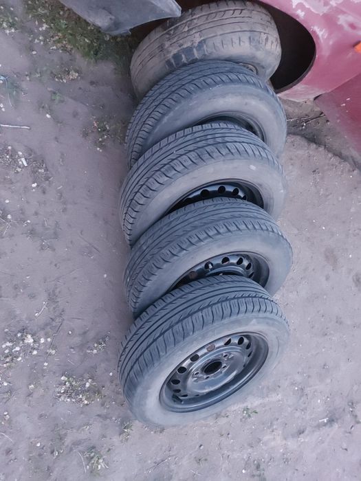 Продам диски с резиной находится в Аксу