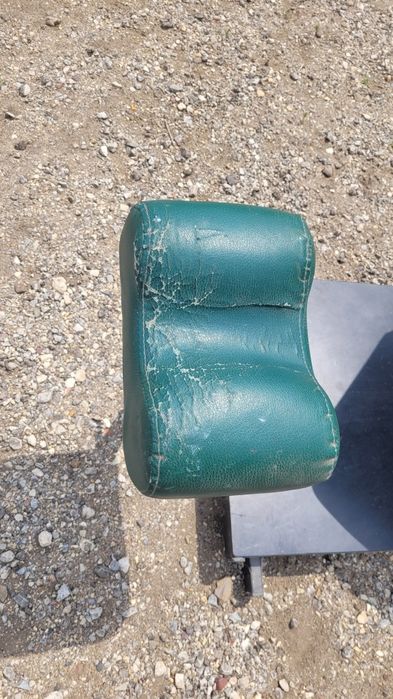 Продам педикюрное кресло зелёное б/у