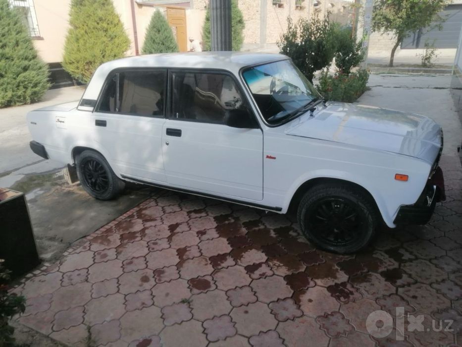 Jiguli 2107 sotiladi