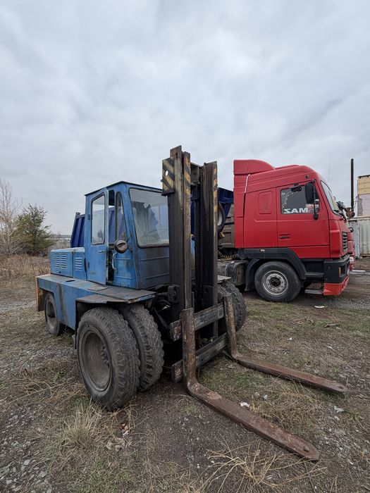 Вилочный погрузчик 5 тонный
