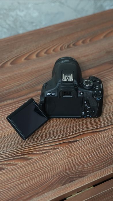 Canon 600d в отличном состояний