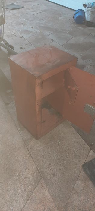 Сейф металлический времён СССР