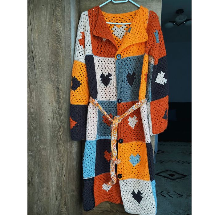 Vand palton de toamna-iarna