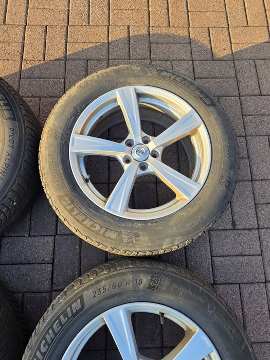 Jante Originale VOLVO + Cauciucuri 235 60 r18 Michelin DOT2022 Iarnă