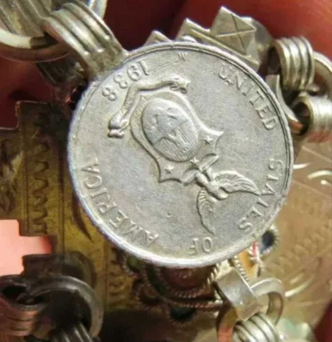 Piesa argint deosebita