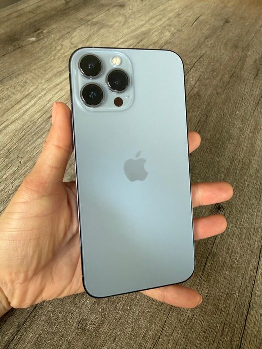 Iphone 13 pro max cu cutie si incarcator cumparat de nou