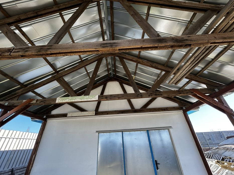 Дървени ферми за стопански постройки и столици