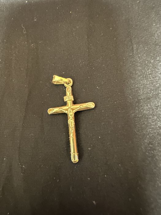 Pandantiv din aur de 14k cruciulita