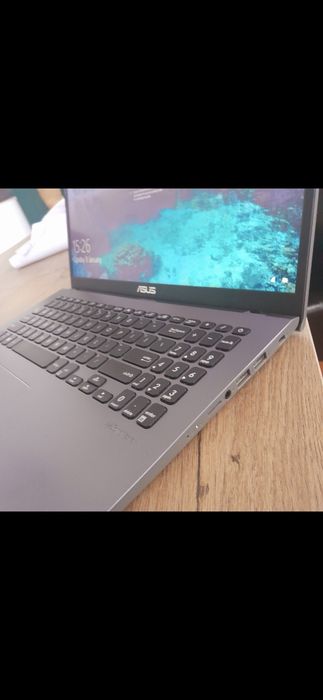 Laptop Asus i5-8265U