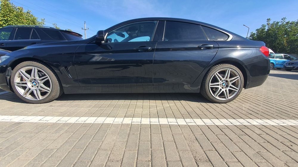 Jante BMW 5X120 R18 cu anvelope 225/45 R18 ( 2024)-Stare Excelentă, 1600 fix. All Season, M+S