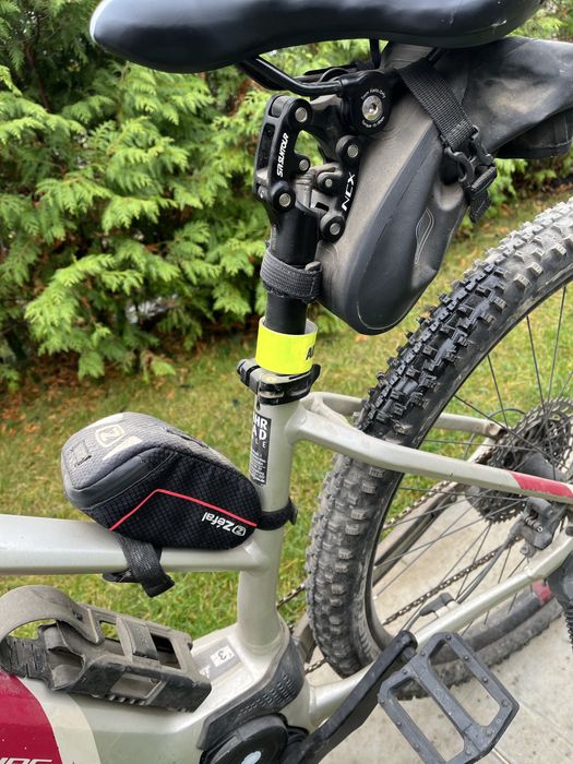 Bicicleta electrica cube