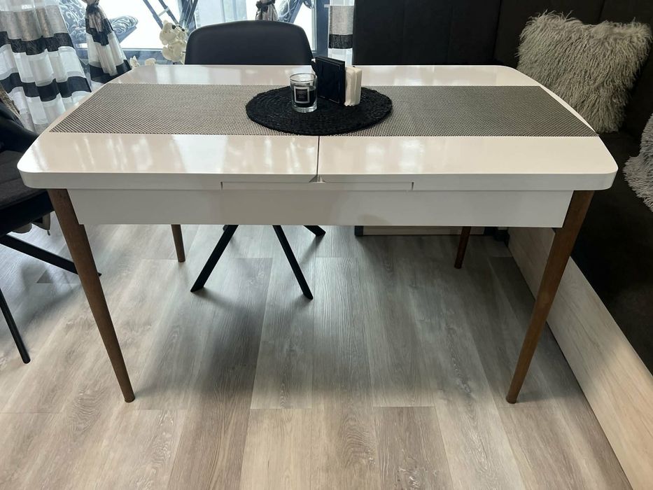 Трапезна маса - бяла 80х128 см - 80х169 см. разгъната