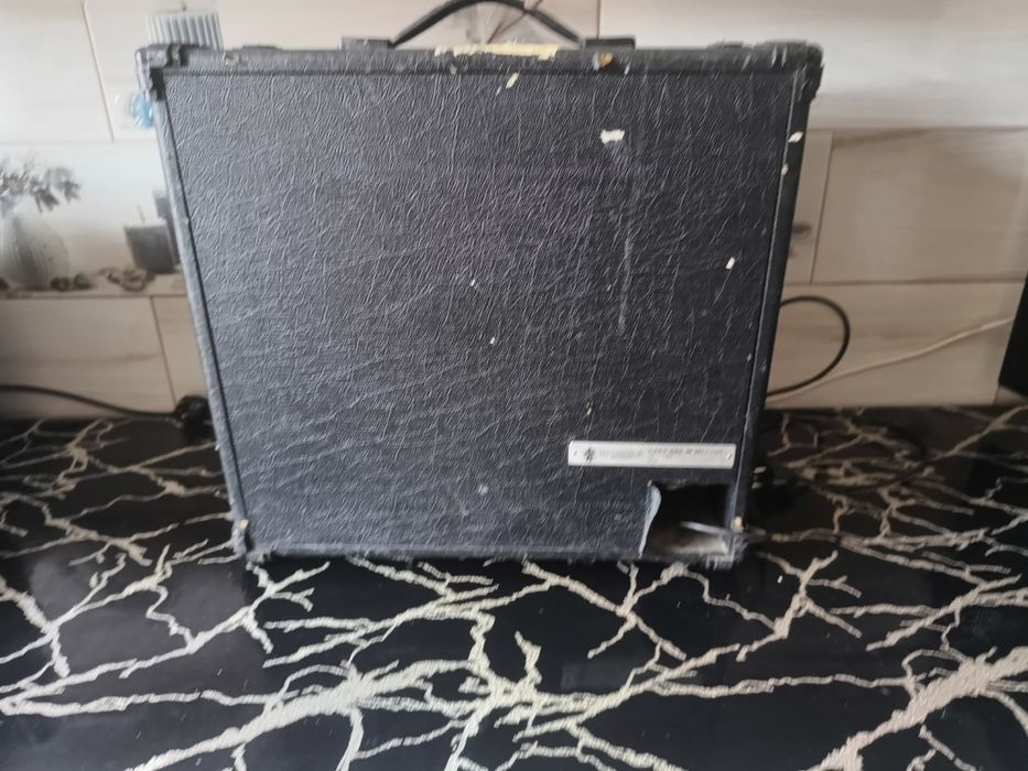 Vind boxa de chitara