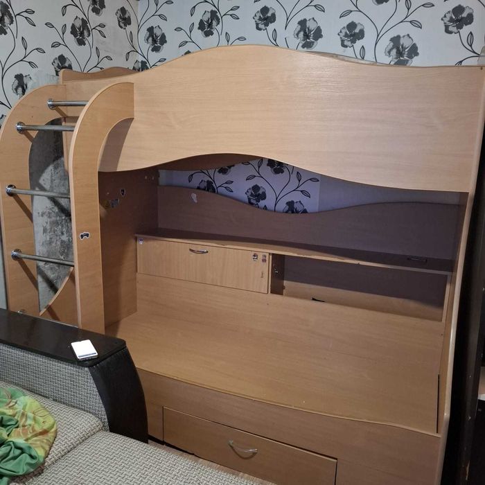 Детская 2-ух ярусная кровать б/у