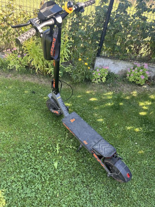 Trotinetă electrică KuKirin G2 2026 – aproape nouă, cu cutie