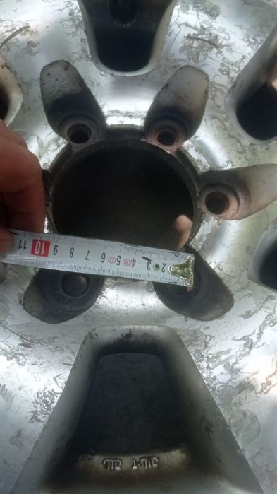 Продам диски на делику кирпич