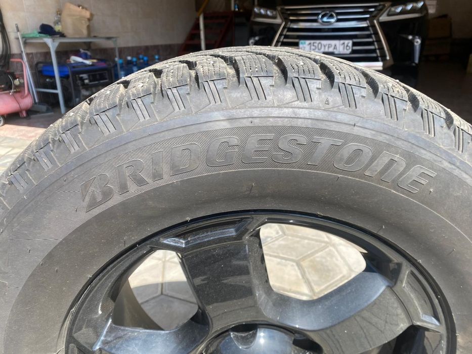 Продам шины с дисками