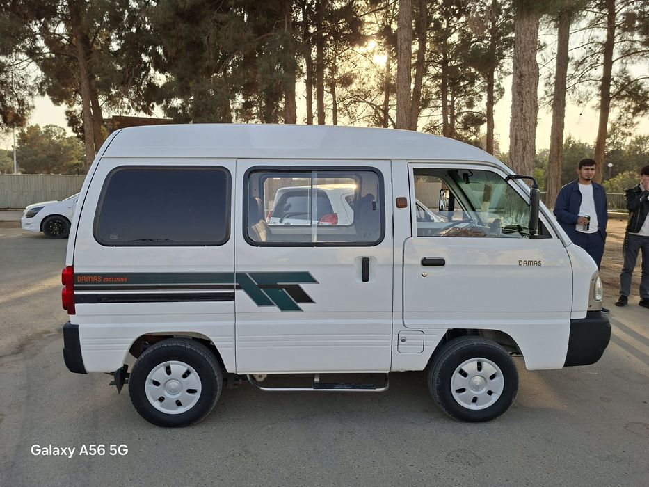 Damas srochna sotiladi