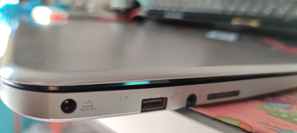 Dezmembrez Toshiba Satellite M50D-A-10Z