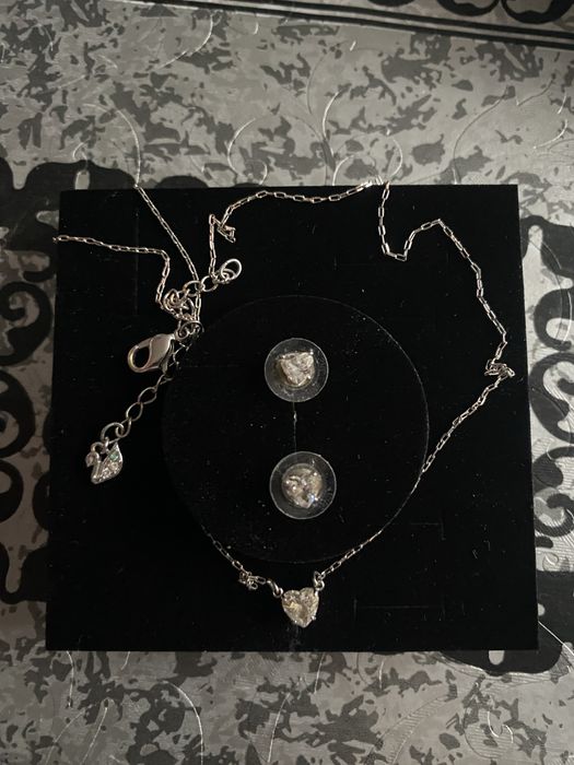 Set swarovsky  cercei si lant, in stare perfecta