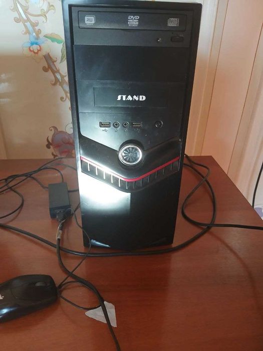 Компьютер сотилади столи билан монитор 24 тали