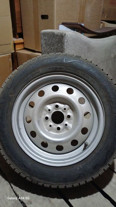 Б/ у Зимная шины