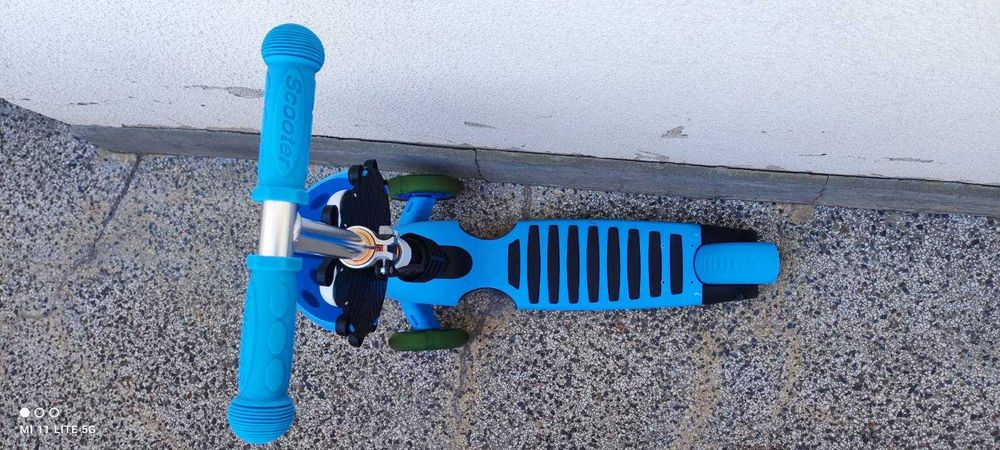 Детска тротинетка с три колела