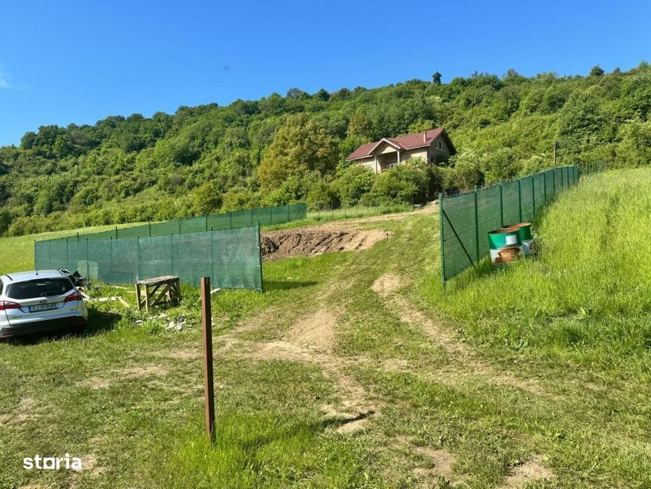 Teren de vanzare, Tauti, 2300 Mp