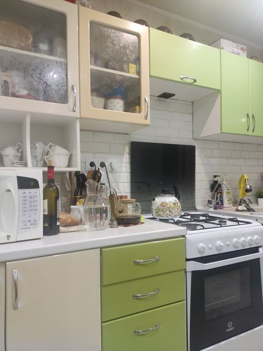 Продам КУХНЮ по частям!