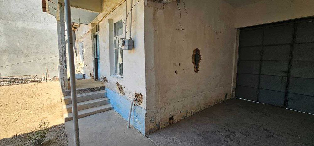 Срочно Бодомзор кучада уй сотилади.