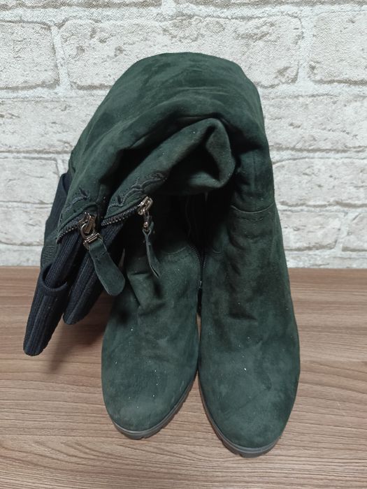 Продам зимние сапоги