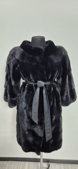 Продам Норковую шубу NAFA