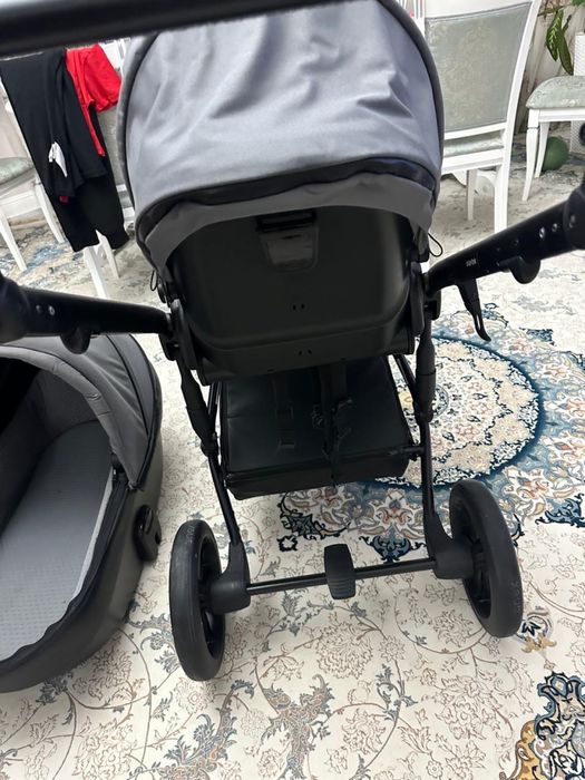 Продается коляска аnex