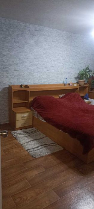 Сдам комнату в трехкомнатной