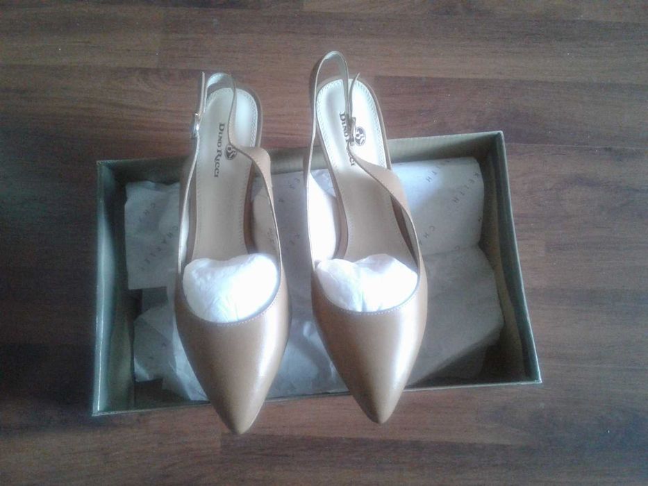 Продам женскую обувь