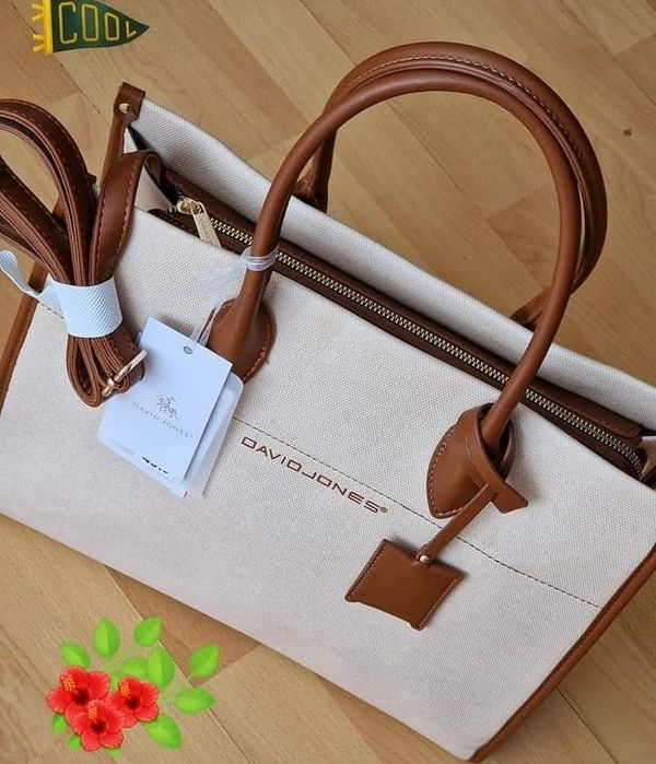 Geanta David Jones originala,curea detasabila umăr, Italia