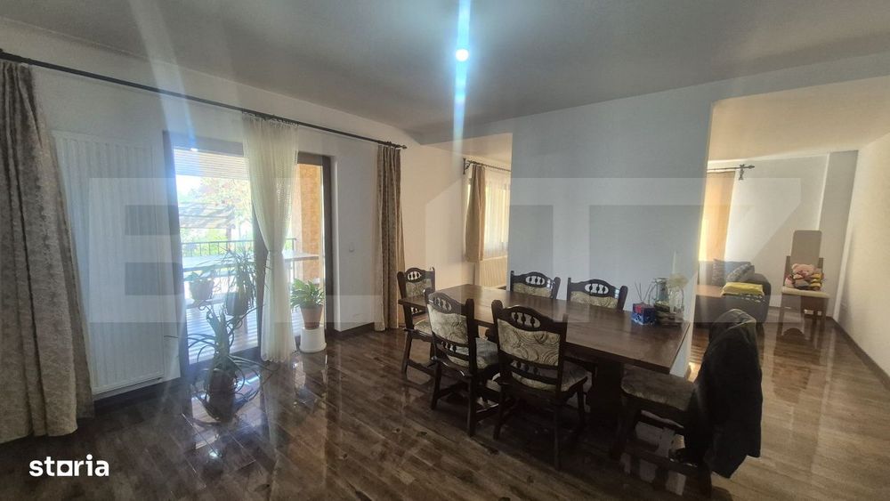 Casa 3 dormitoare de vanzare, 236 mp, teren 525 mp, Semicentral