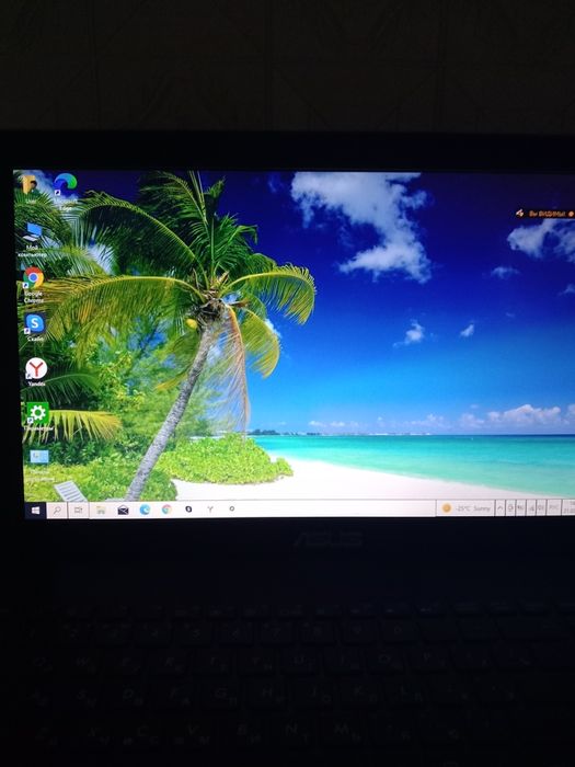 Ноутбук ASUS 17 дюймов.