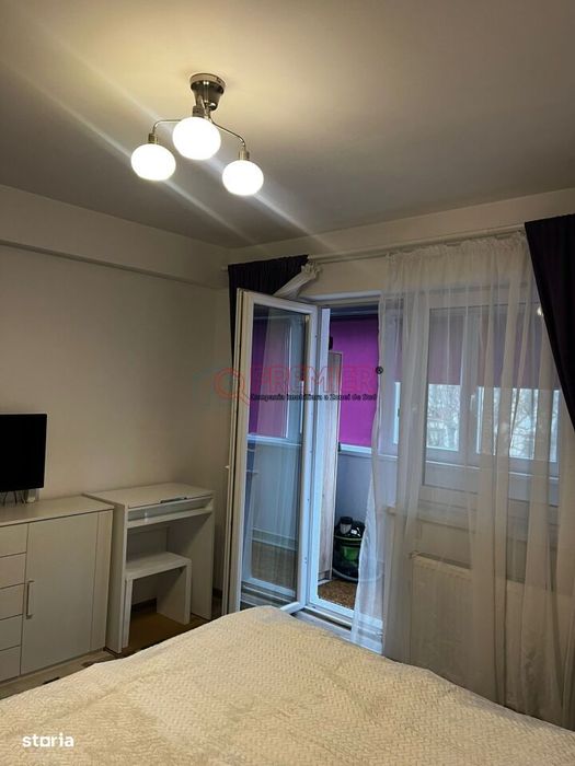 Piata Resita - apartament modern 3 camere