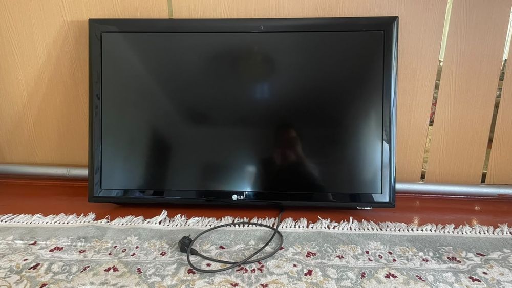 Телевизор LG в отличном состоянии