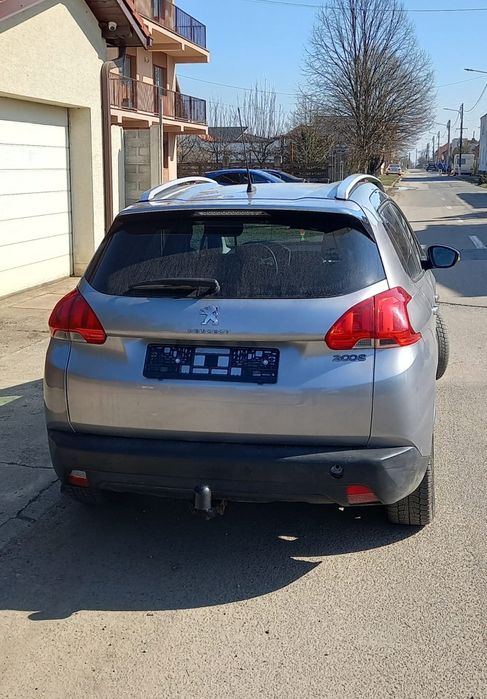 Peugeot 2008/2015/1.2vti