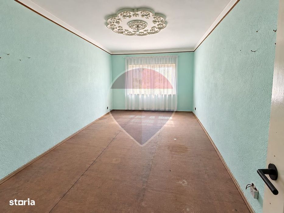 Apartament 2 camere decomandate ,55 mp , Buhuși