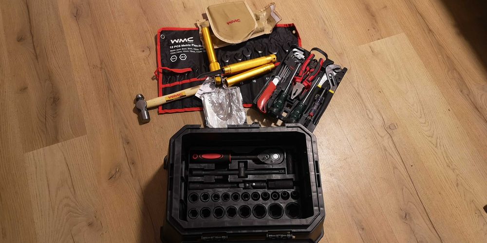 Гедоре - Стол с инструменти WMC 65-части