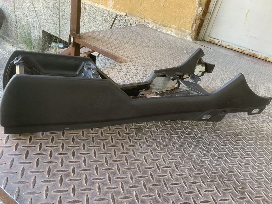 2-бр Централни конзола (барче) с подлакътник за БМВ е39