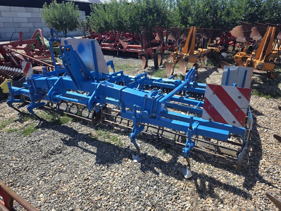Kompactor combinator cultivator plug disc coasa met mig